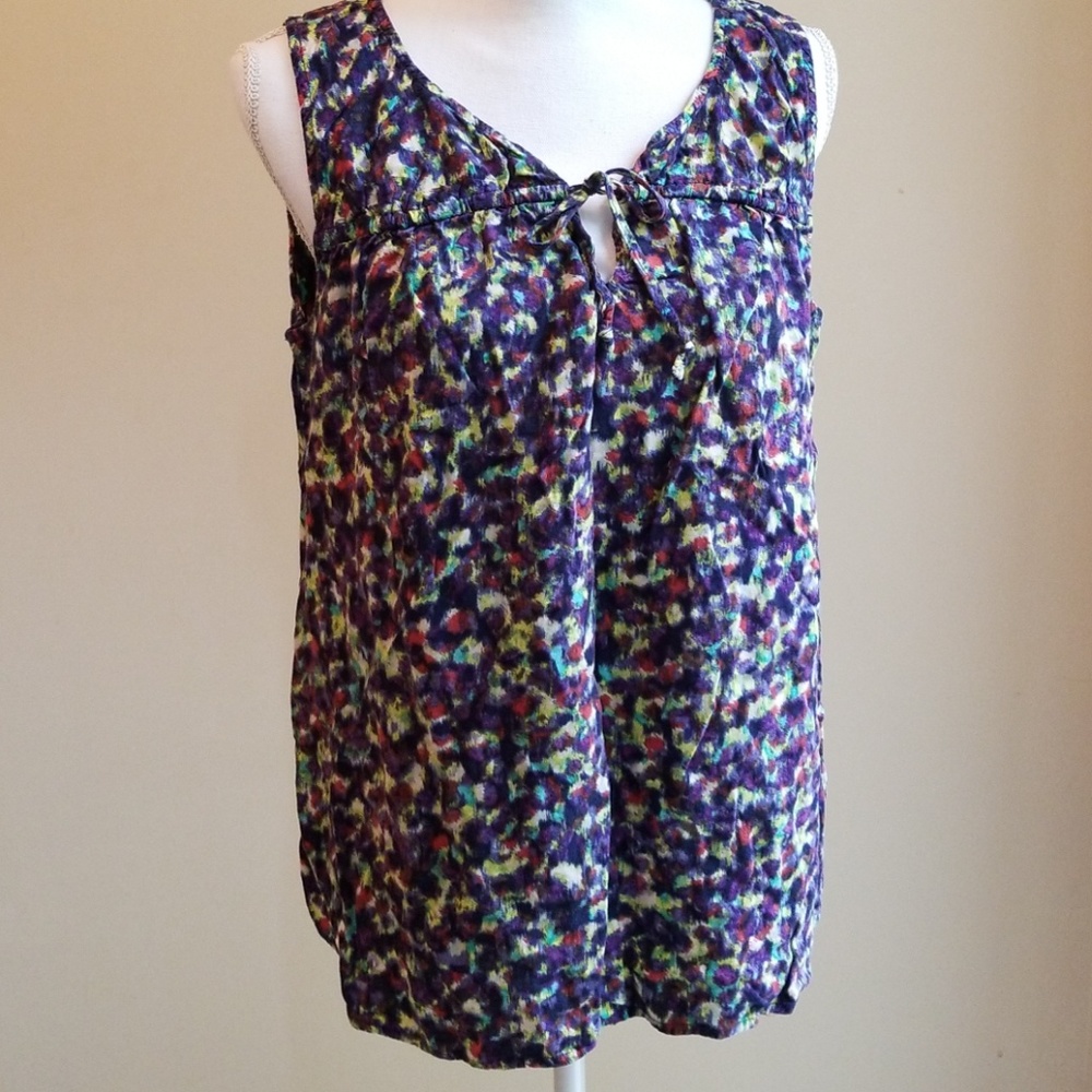 Sleeveless top